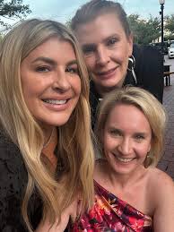 Stevie Nicks at 75 with the Fab 5 ✨🌙❤️‍🔥#stevienicks #rockongolddustwoman  #queenofrocknroll