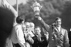 Schlegelmilch into the '77 season, lauda and reutemann were roughly even in terms of qualifying, but the stone cold austrian who had little time for his teammate would take three wins and the world championship, while reutemann took a solitary victory and fourth in the points race after a. Buwp7jvwxtjvim