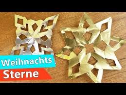 Weihnachts Sterne Basteln Mit Kindern Super Einfache Schnelle Anleitung In Silber Gold Sterne Basteln Mit Kindern Sterne Basteln Weihnachtsstern Basteln