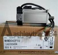 New One Panasonic MHMD042P1U 0.4KW AC Servo Motor