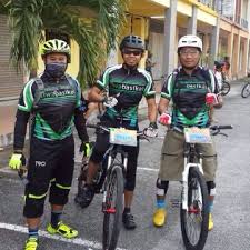 Kkhl menawarkan dua kursus iaitu sijil penyejukan dan penyamanan udara dan sijil teknologi maklumat. Kolej Komuniti Hulu Selangor Jalan Kelah 2