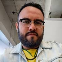 200+ perfiles de «Beatríz»