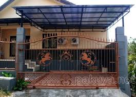Kini banyak contoh kanopi rumah minimalis yang tersedia di pasaran baik berdasarkan bahan dan warna yang bisa anda sesuaikan dengan tema hunian, salah satunya kanopi dengan warna putih yang nampak lebih terang dan membuat fasad rumah akan menjadi lebih elegan dan enak di pandang. 40 Gambar Model Kanopi Rumah Minimalis Pemasangan Kanopi Dihalaman Rumah Pada Saat Ini Memang Bukan Lagi Hal Yang Aneh Banya Rumah Minimalis Rumah Minimalis