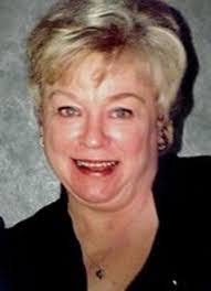 Karen Renee's Instagram, Twitter & Facebook