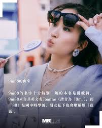 認識到一位好有熱誠的年輕女artist 高菁感覺到佢係音樂上有團火第一隻mini album 大家一定要留意一下💛 今次亦用上color  retouching工藝製作