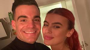 Sein erster aufreger ist es, dass sie in seiner ansicht nach es nur so darstellen, als gäbe es sexismus nur gegen frauen. So Holte Stefano Zarrella Gntm Romina Aus Ihrer Body Krise Youtube