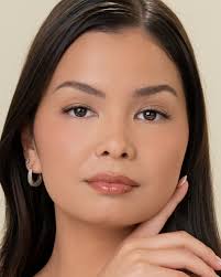 No-Mess False Eyelashes & Lash Accessories