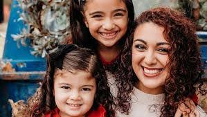 Daisy Naranjo's Instagram, Twitter & Facebook