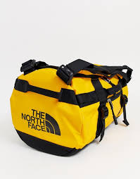Zheltaya Sportivnaya Sumka The North Face Base Camp Asos Iconic the north face style. zheltaya sportivnaya sumka the north face base camp