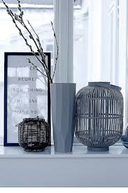 Scandi Skandidesign Skandinavisch Skandinavischesdesign Skandi Skandilook Baur Nordischesdesign Einricht Fensterbank Dekorieren Laterne Weiss Haus Deko