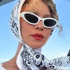 An image of a candy dog was projected at Christ the Redeemer, giving the  impression that the statue is hugging the animal. The action was held in  honor of the World Day