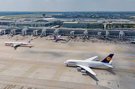 Plansele educative cu mai mare sau mai mic pot fi un mod simplu dar in acelasi timp util si distractiv prin care ii poti ocupa timpul copilului tau. Povestidinaeroport Ce Sa Faci Pe Aeroportul Din Munchen Daca Ai Escala Razvan Pascu