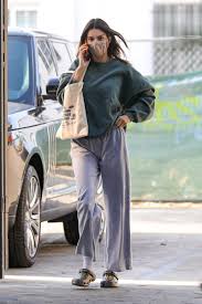 Sep 10, 2020 · kendall jenner is an instagram influencer and fashion model. Kendall Jenner Spotted Wearing 55 Camo Crocs Teen Vogue