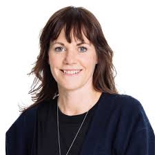 6 månader sedan jag bytte skrivbordet och projektledarrollen på JM mot eget  företagande och jorden på vår gård Tullen på heltid. Tiden går fort!  Säsongen är inte slut ännu, men jag kan