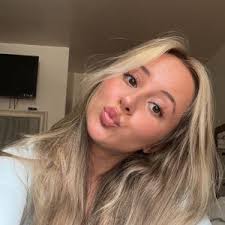 Destiny James-Grady (@djamesgrady28)