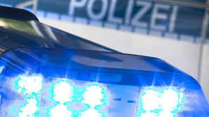 Zudem spielt er für die nationalmannschaft der niederlande.er kommt vor allem im mittelfeld zum einsatz. Xesmdgpymr Zjm