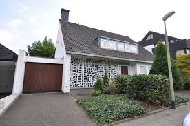110 häuser zum kauf in essen auf immobilo.de ✓ egal ob reihenhaus, einfamilienhaus oder stadtvilla ✓ mit immobilo.de das traumhaus finden und kaufen! 7 Zimmer Haus Mit 200 M Fur Expats Zu Mieten In 45359 Essen