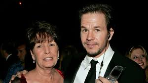 Mark wahlberg is an actor and singer who rose to fame from a life of childhood crime and drug abuse. Alma Wahlberg Mother Of Actors Donnie And Mark Wahlberg Dies At Age 78 Cnn