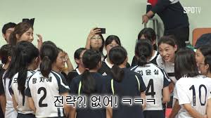 ▲ 김연경(왼쪽)과 이재영이 지난해 7월 충북 진천군 진천선수촌에서 열린 도쿄올림픽. ê¹€ì—°ê²½ì»µ ì§ìº  ìŠ¹ë¦¬ìš• ì¸¤ë°ë ˆ ì‡¼ë§¨ì‹­ ê°ë… ê¹€ì—°ê²½ì˜ ëª¨ìŠµì€ ê³¼ì—° ë„¤ì´íŠ¸ë‰´ìŠ¤