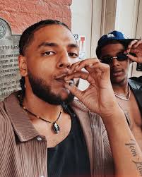 Man Kobe year was a hungry year grown so much and accomplishing goals i set  for myself!!Nola!! Had great time! Fasho will be back!🕺🏾Big 25!! Let's  get to it! Thank you to