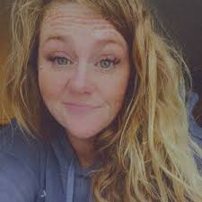 Sheila Burk (@sheilahhh)