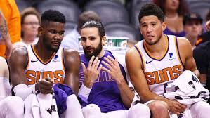 Para remediar la situación, el amable suegro sugiere que su esposa y su virgen hija menor sean las que atiendan a ricky por esta ocasión. Ricky Rubio Reflects On Time In Phoenix His Return Home To Minnesota