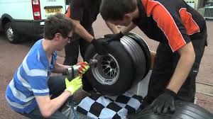 A nascar car's pit stop is over within 15 seconds. F1 2013 Crofty On Tyre Changing The Pit Crew Practice Youtube