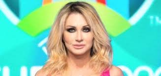 Jun 21, 2021 · italian tv presenter paola ferrari went viral after many thought she'd accidentally flashed the whole of italy. Video Paola Ferrari Wiki Bio Age Husband Children Family Salary Net Worth Height Nationality Instagram Primal Information