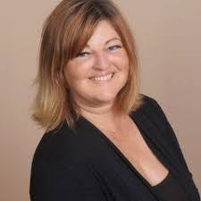 Priscilla Davidson's Instagram, Twitter & Facebook