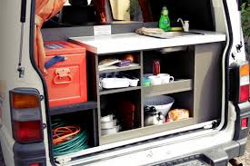 Afbeeldingsresultaat voor baby bedje in camper