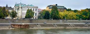 Valaholt volt nekem évekkel ezelőtt, de sajnos nem találom. Szeged Wikipedia