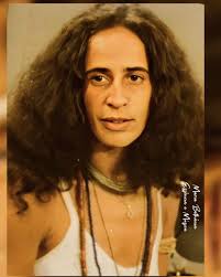 Gosto de nunca, Também gosto de sempre, Que há entre nunca e sempre Que os  liga indireta e intimamente? Um coração batendo no mundo?..." ____ Clarice  Lispector ____ 📷Marisa Alvarez Lima ❤