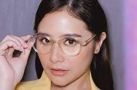 Berbeda dengan dua film sebelumnya, di film danur 3 ini, tokoh yang diperankan prilly akan dibuat menderita, karena teror iblis. Prilly Latuconsina Buka Bukaan Soal Seks Sebelum Nikah Ini Prinsipnya Matamata Com