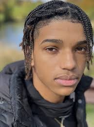 Katie Chavis's Instagram, Twitter & Facebook