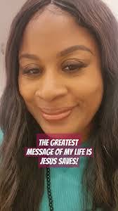 Edna Jesus's Instagram, Twitter & Facebook