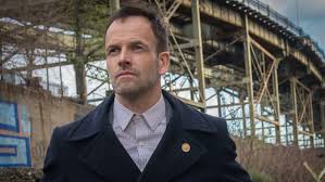 British actor jonny lee miller of elementary and dexter fame will be portraying u.k. Gxeazuicb96 Um