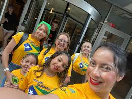 Busco casa 2 cuarto o 3 no con plan 8 regula si tienen algo porfavor  avisenme