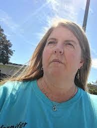 Jennifer Lasley's Instagram, Twitter & Facebook