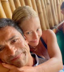 Kelly Ripa and Mark Consuelos: A Timeline of Their Relationship