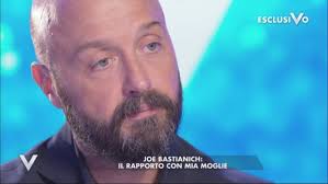 Lidia bastianich è una cuoca molta famosa in tv, anche per essere la mamma di joe. Joe Bastianich Mia Moglie Mi Ha Cacciato Di Casa Caffeina Magazine