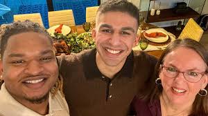 Jamal Hinton Spends Eighth Thanksgiving With Viral 'Grandma' Who Invited  Him for Dinner by Mistake