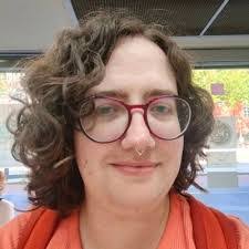 Deirdre Hebert's Instagram, Twitter & Facebook