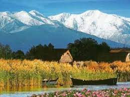 Voir également les annonces disponibles en livraison. Les Pyrenees Orientales Touristique Pyrenees Pyrenees Orientales Paysage France