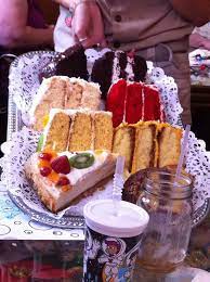 Sijalla sanibel island 65 ravintolasta. Cakes For Dessert Yummy At The Bubble Room Captiva Bubble Room Captiva Delicious Desserts Sanibel Island Florida