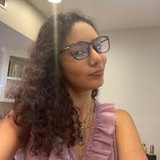 Do radio stations take music requests?