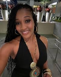 Kayla Lanham's Instagram, Twitter & Facebook