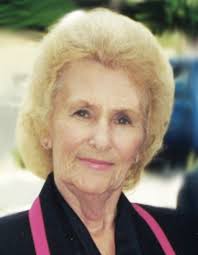 Evelyn Mcleod's Instagram, Twitter & Facebook