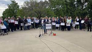 Johnson County pastor Adam Hamilton launches bid for US Senate