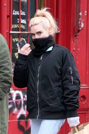 Billie paul piper (born leian paul piper, 22 september 1982) is an english actress, filmmaker, and former singer. Billie Piper Portobella Market In London 02 26 2021 Celebmafia