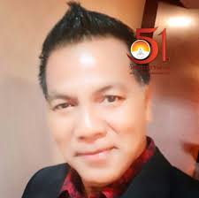 Mr. Biggs Chanupong, General Manager Idyllic Concept Resort Koh Lipe  personally greeted and warmly Welcomed the Most Popular Artist and Famous  Band Singer of the Year Khun Metee Labanoon. 🥂🎼🎤🎸 เมธี Labanoon